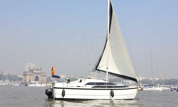 Macgregor 26 Sail Yacht on Charter in Mumbai